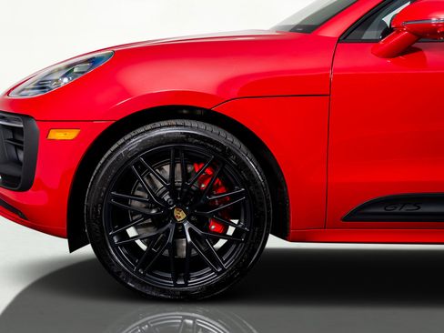 Used 2024 Porsche Macan GTS image 19