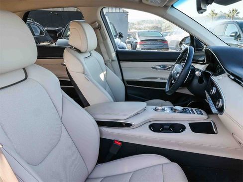 Used 2023 Genesis GV70 2.5T image 17