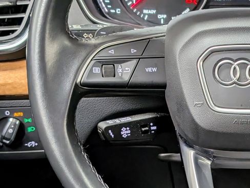 Used 2023 Audi Q5 Premium w/ Convenience Package image 33