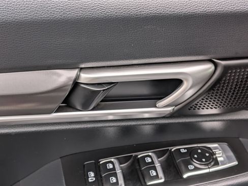 Used 2025 Kia Telluride S AWD/4WD image 12