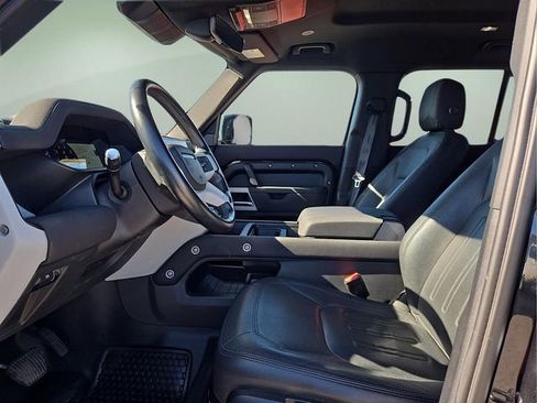 Used 2022 Land Rover Defender 110 S image 21