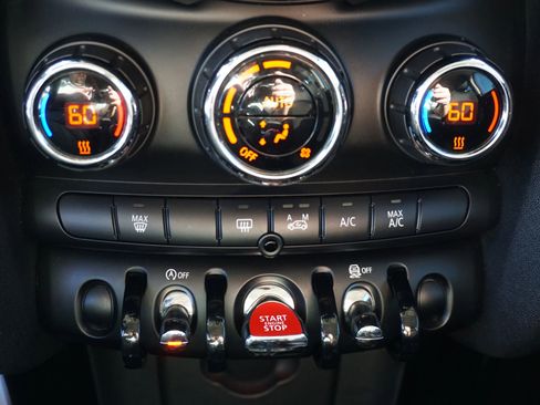 Used 2015 MINI Cooper S image 24