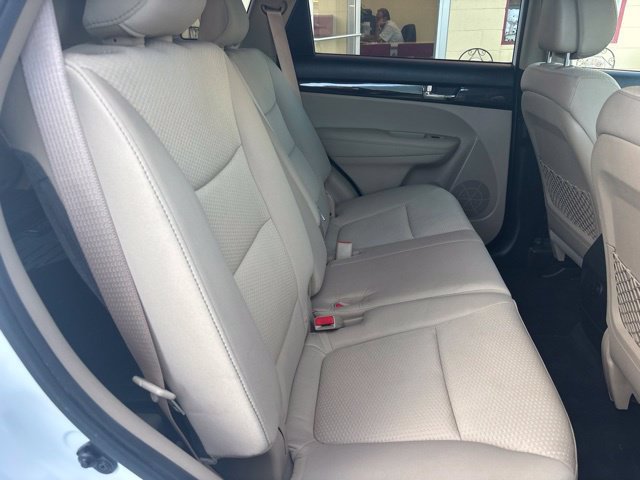 Used 2013 Kia Sorento LX w/ Convenience Pkg AWD/4WD image 19