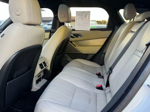 Used 2018 Land Rover Range Rover Velar R-Dynamic SE image 17