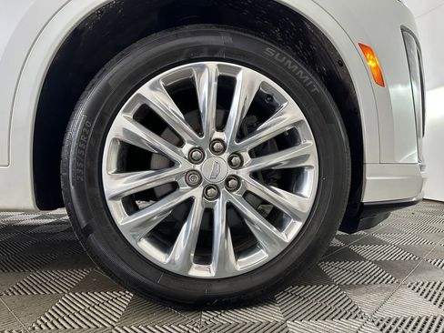 Used 2020 Cadillac XT6 Premium Luxury AWD/4WD image 29