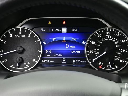 Used 2023 Nissan Murano Platinum image 7