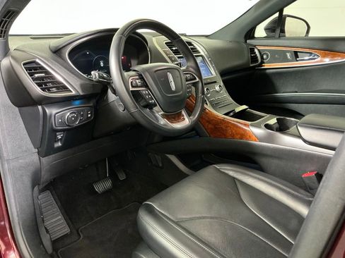 Used 2020 Lincoln Nautilus Reserve FWD image 20