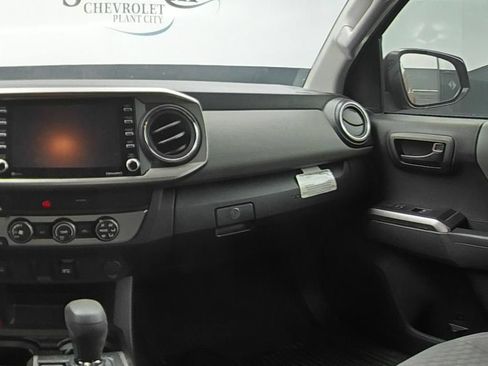 Used 2022 Toyota Tacoma SR5 RWD image 15