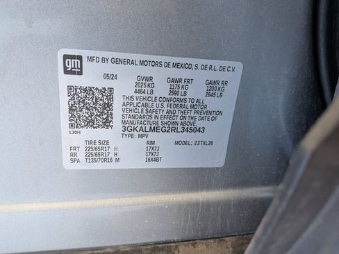 Used 2024 GMC Terrain SLE FWD image 15