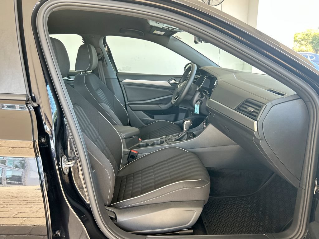 Certified 2024 Volkswagen Jetta Sport FWD image 25