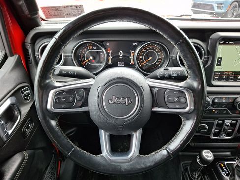 Used 2019 Jeep Wrangler Unlimited Sahara AWD/4WD image 21
