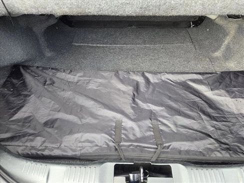 Used 2017 Ford Mustang Premium image 7