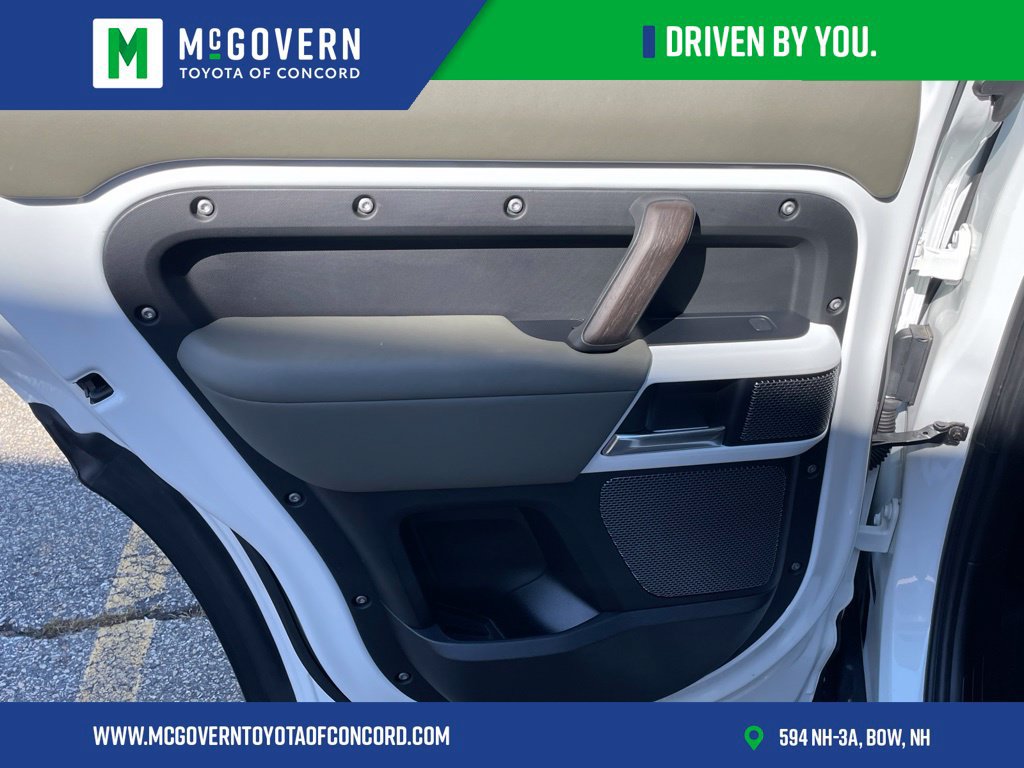 Used 2020 Land Rover Defender 110 HSE AWD/4WD image 21