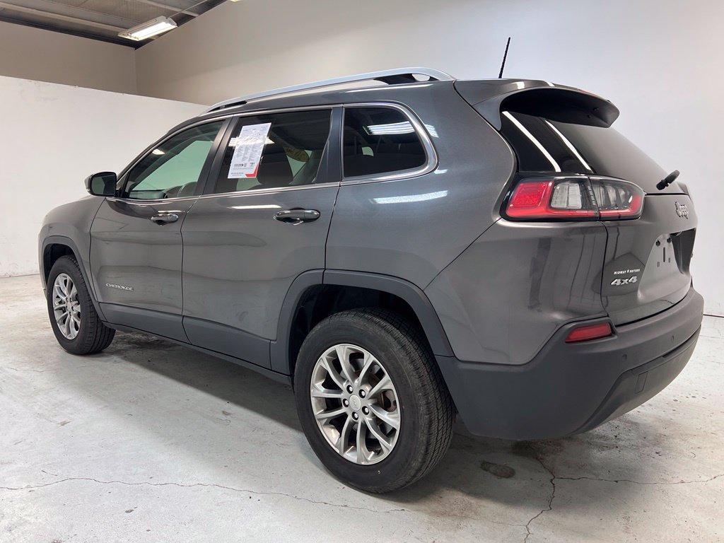 Used 2020 Jeep Cherokee Latitude Plus w/ Comfort/Convenience Group AWD/4WD image 11