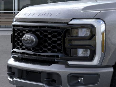 New 2026 Ford F350 Lariat w/ Black Appearance Package image 17
