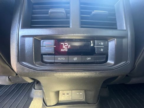 Used 2021 Volkswagen Atlas SE w/ Panoramic Sunroof Package FWD image 20
