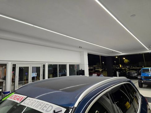 Used 2019 BMW X5 xDrive40i w/ Luxury Seating Package image 12