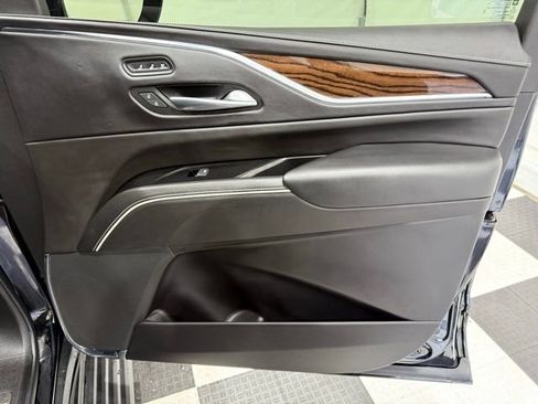 Used 2023 Cadillac Escalade ESV Sport Platinum image 26