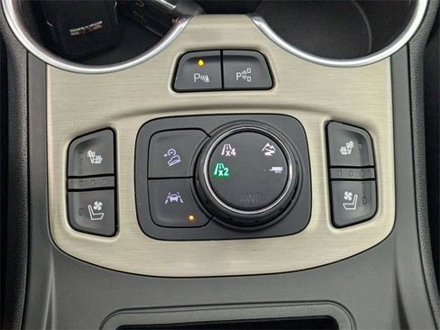 Used 2020 GMC Terrain Denali w/ Denali Premium Package image 25