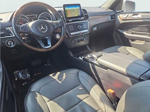 Used 2017 Mercedes-Benz GLS 450 4MATIC image 11