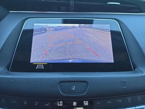 Used 2019 Cadillac XT4 Premium Luxury image 32