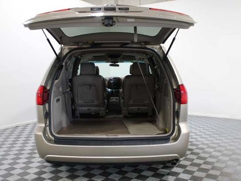 Used 2004 Toyota Sienna XLE w/ XLE Pkg 16 FWD image 14