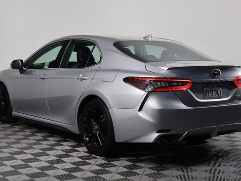 Used 2022 Toyota Camry XSE w/ Navigation Upgrade Package FWD image 6