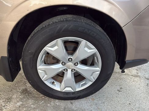 Used 2015 Subaru Forester 2.5i Limited AWD/4WD image 40
