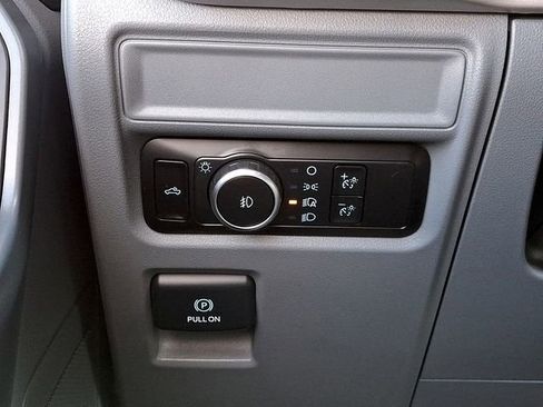 Used 2023 Ford F150 XLT AWD/4WD image 26
