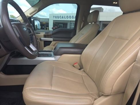 Used 2019 Ford F150 Lariat w/ Equipment Group 502A Luxury image 9