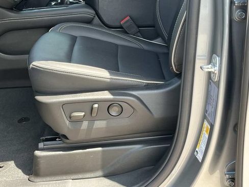 Certified 2025 GMC Yukon Elevation AWD/4WD image 30