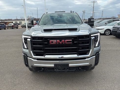Used 2025 GMC Sierra 2500 Pro image 8