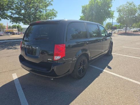Used 2019 Dodge Grand Caravan SXT w/ Blacktop Package FWD image 8