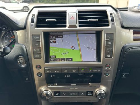 Used 2016 Lexus GX 460 w/ Premium Package AWD/4WD image 26