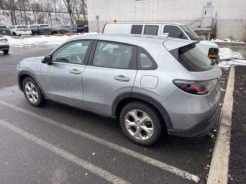 Used 2023 Honda HR-V LX image 19
