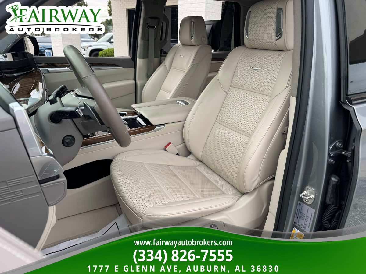 Used 2026 Cadillac Escalade Platinum Sport w/ LPO, ONYX Package AWD/4WD image 10