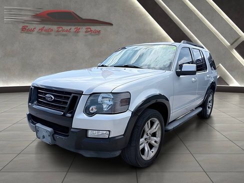 Used 2010 Ford Explorer XLT RWD image 1