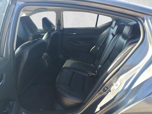 Used 2024 Nissan Altima 2.5 SR image 17