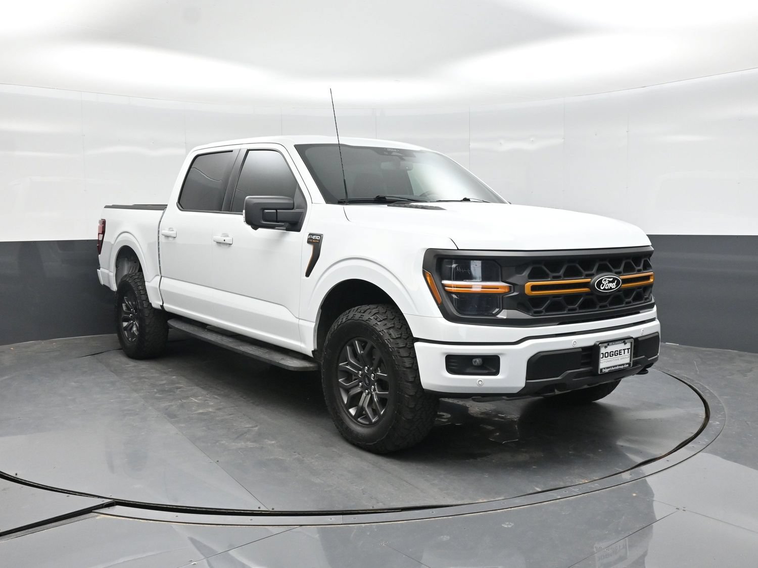 Certified 2025 Ford F150 Tremor w/ Tow/Haul Package AWD/4WD image 17