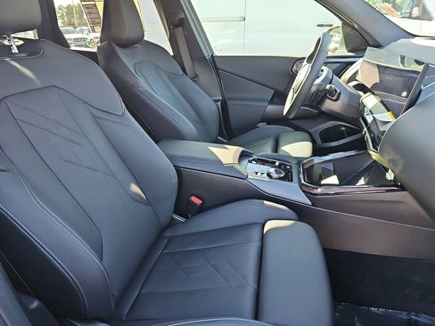 Certified 2025 BMW X3 xDrive30i w/ Premium Package image 11