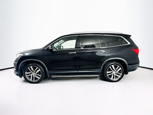 Used 2017 Honda Pilot Elite image 4