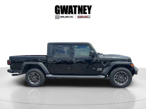 Used 2022 Jeep Gladiator Overland w/ Popular Equipment Package AWD/4WD image 2