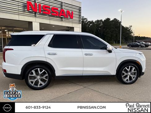 Used 2022 Hyundai Palisade SEL w/ Premium Package FWD image 7