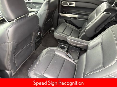 Used 2021 Ford Explorer XLT w/ Equipment Group 202A RWD image 25