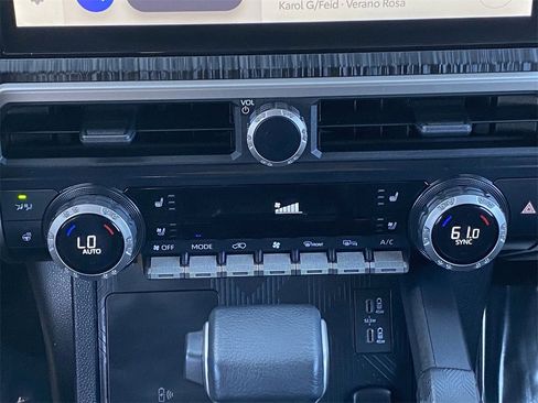 Used 2025 Toyota 4Runner Platinum image 29