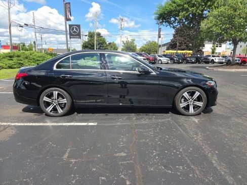 Used 2025 Mercedes-Benz C 300 4MATIC Sedan image 2