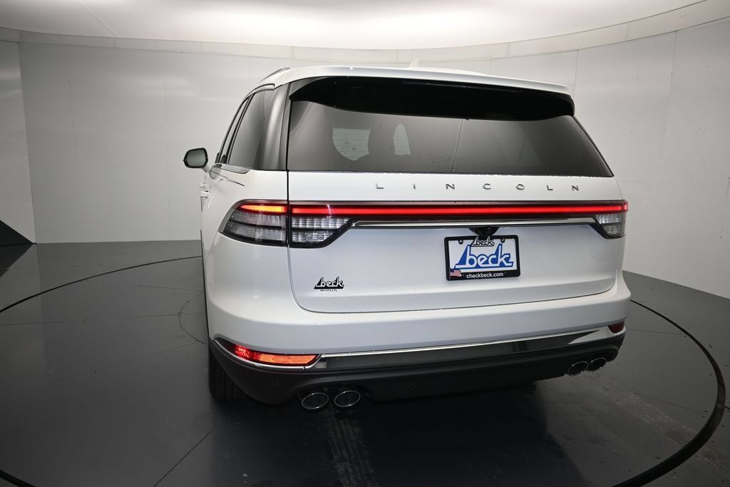 Used 2024 Lincoln Aviator 2WD w/ Premium Package image 25
