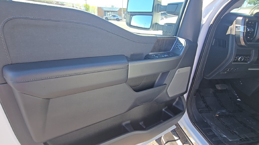 Used 2026 Ford F450 Lariat w/ FX4 Off-Road Package AWD/4WD image 9