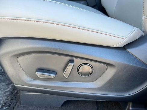 New 2026 Ford Explorer Active image 12