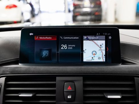 Used 2020 BMW M4 CS image 15